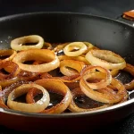 Un trucco e le cipolle fritte saranno croccanti: cosa aggiungere alla padella un-trucco-e-le-cipolle-fritte-saranno-croccanti-cosa-aggiungere.webp.webp